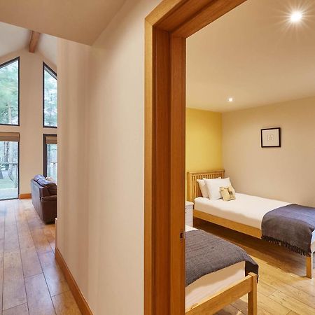 Host & Stay - Simon Howe Lodge Whitby Exterior photo